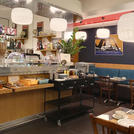 מלון Aulivia Opera