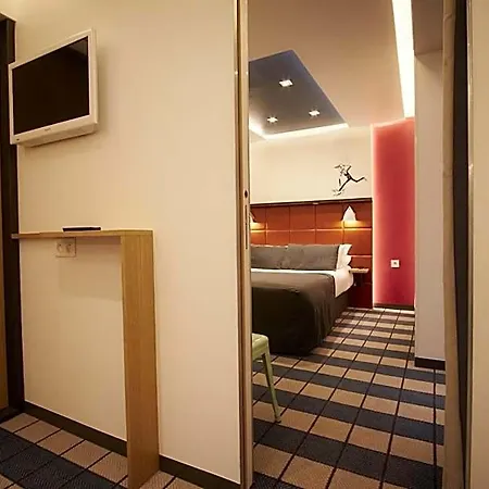 Hotel Aulivia Opera 4*