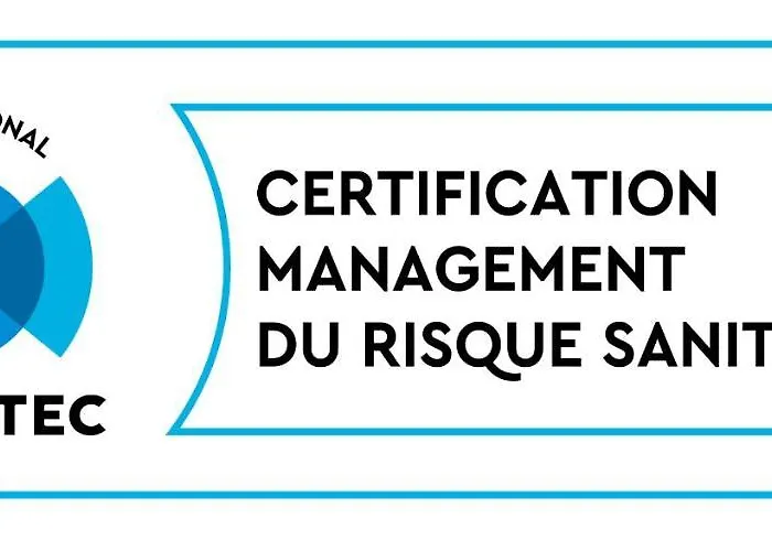 ホテル Aulivia Opera 4*