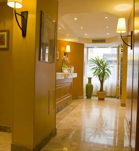 Aulivia Opera 4* パリ