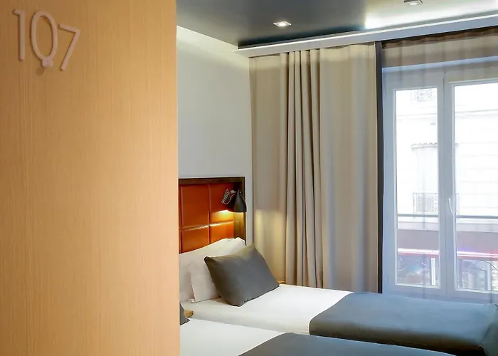 ホテル Aulivia Opera 4*